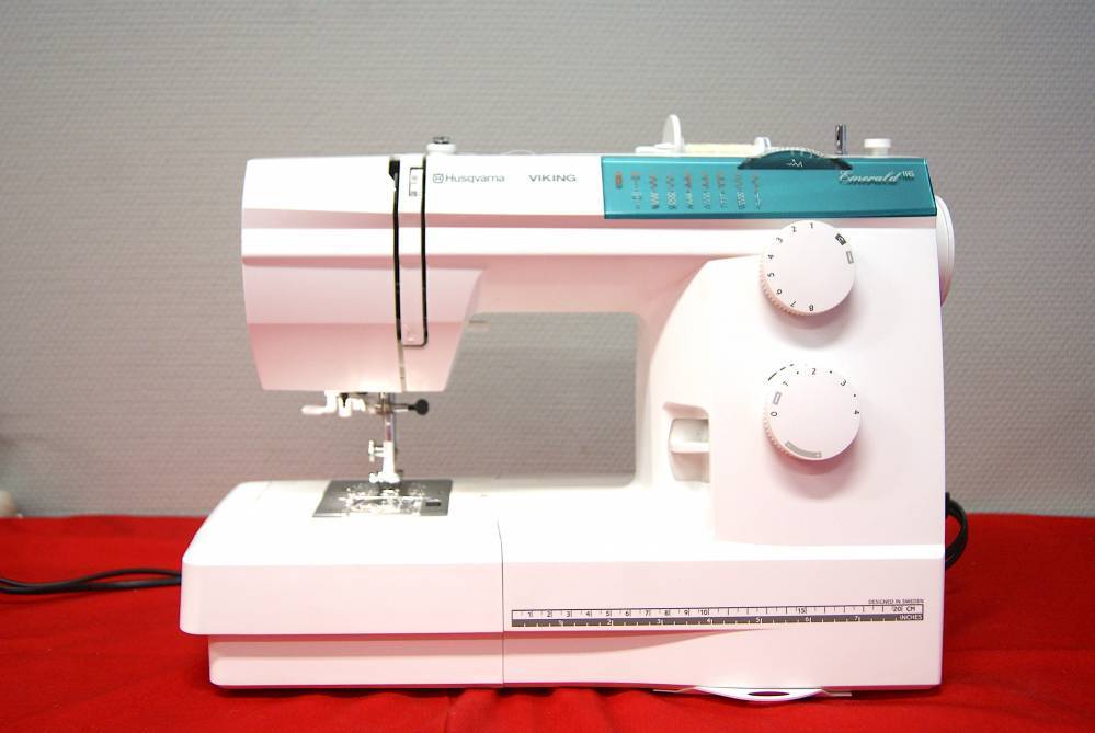 Husqvarna Viking Emerald 116 1